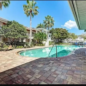 1 Bedroom , 1 Bath With Kitchen At Img Apartment